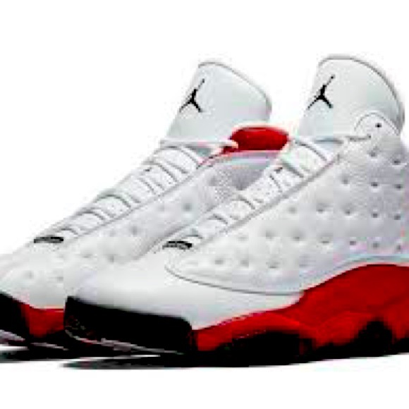 Nike Jordan\'s retro 13 cherry size 9.5w/7.5m